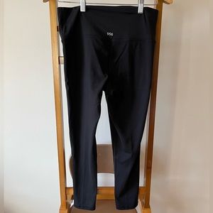 Black cross front leggings